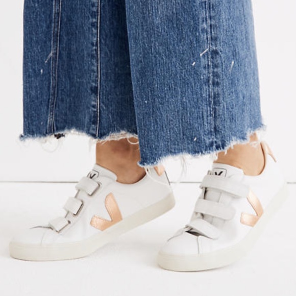 Meet the Posher! about my closet & ISO’s - Picture 6 of 11